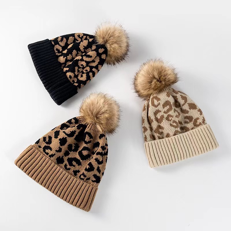 หมวกบีนนี่ถักลายเสือดาวสำหรับผ - Beanie Cuffed Knit บทวิจารณ์และราคา